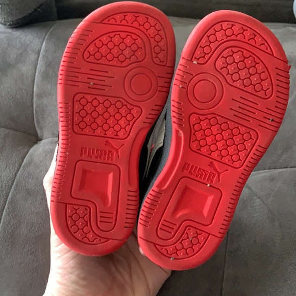 Baby boy size 5 puma high top runner! - Picture 4 of 5